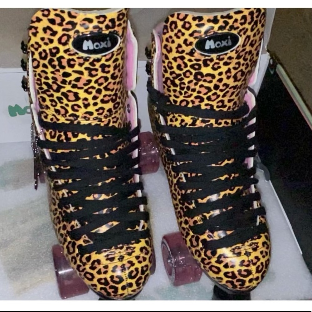 Sold Moxi Jungle Skates Size 8